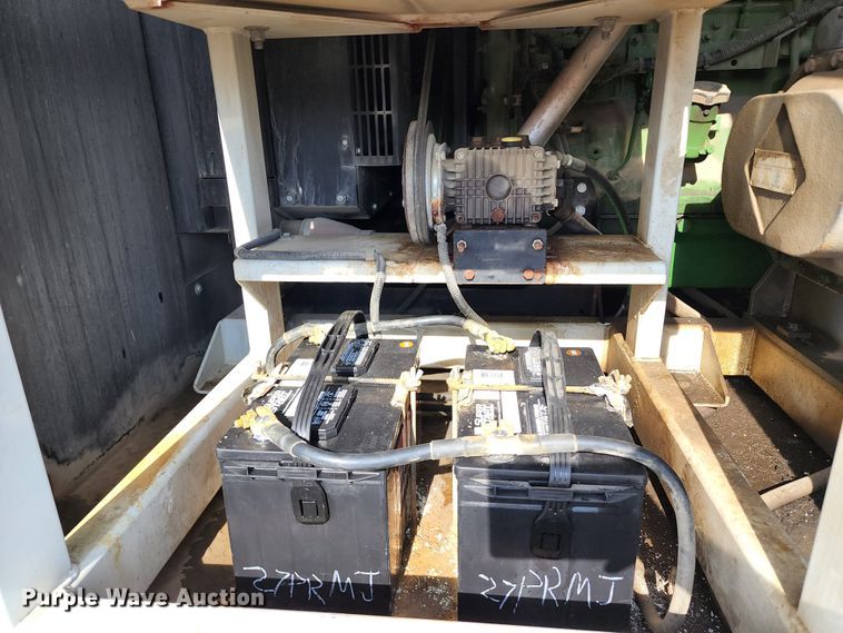 image for item DL6559 2015 International DuraStar 4400  hydrovac truck