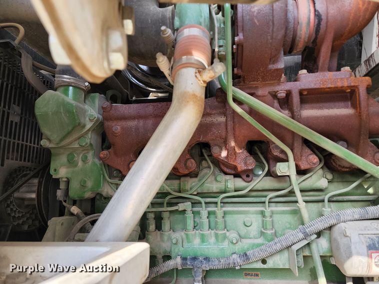 image for item DL6559 2015 International DuraStar 4400  hydrovac truck