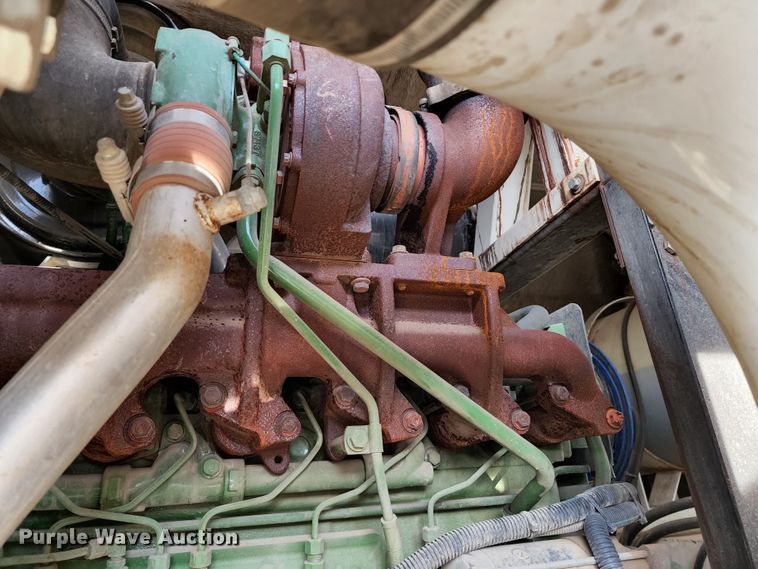 image for item DL6559 2015 International DuraStar 4400  hydrovac truck