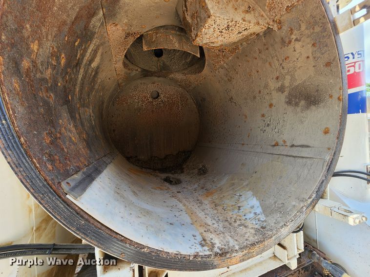 image for item DL6559 2015 International DuraStar 4400  hydrovac truck