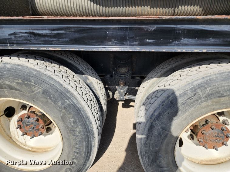 image for item DL6559 2015 International DuraStar 4400  hydrovac truck