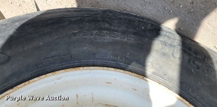 image for item DL6559 2015 International DuraStar 4400  hydrovac truck