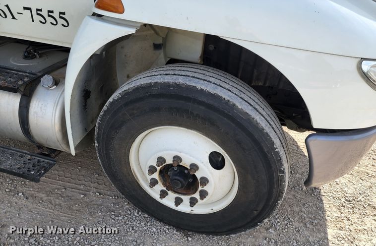 image for item DL6559 2015 International DuraStar 4400  hydrovac truck