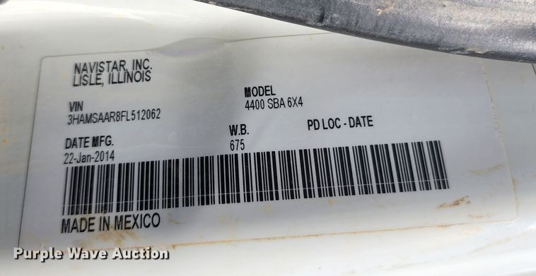 image for item DL6559 2015 International DuraStar 4400  hydrovac truck