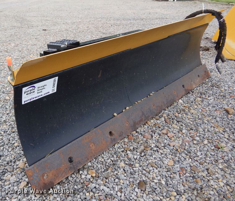 image for item DN0301 Caterpillar  skid steer snow plow