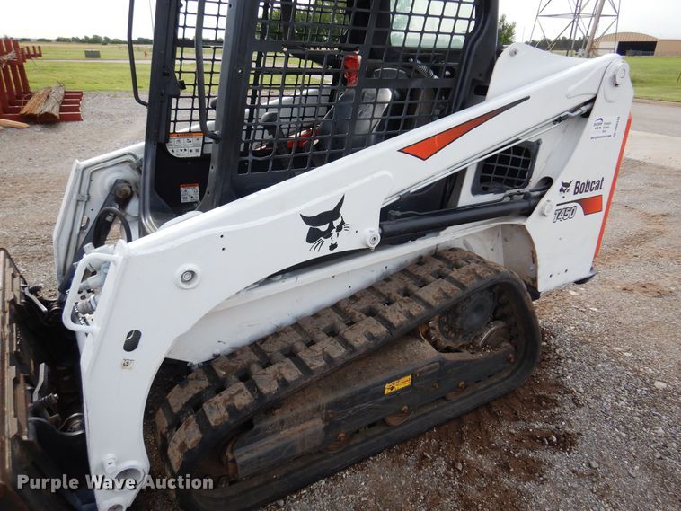 image for item DN0348 2020 Bobcat T450  tracked skid steer loader