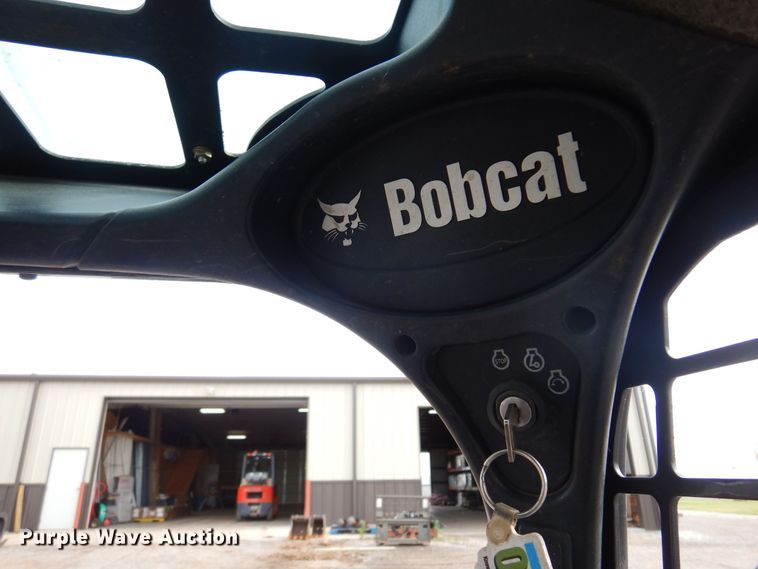 image for item DN0348 2020 Bobcat T450  tracked skid steer loader