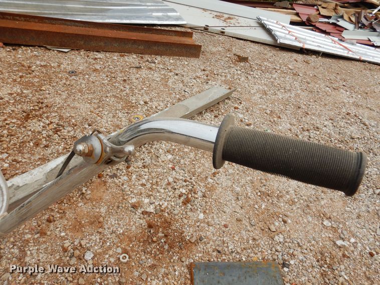 image for item DN0353 Concrete screed