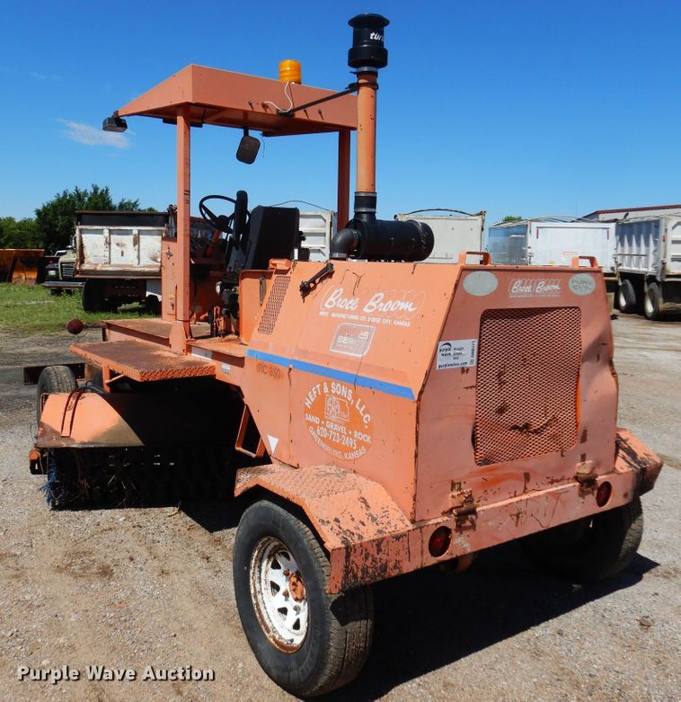 image for item DN0371 1999 Broce RC350  broom