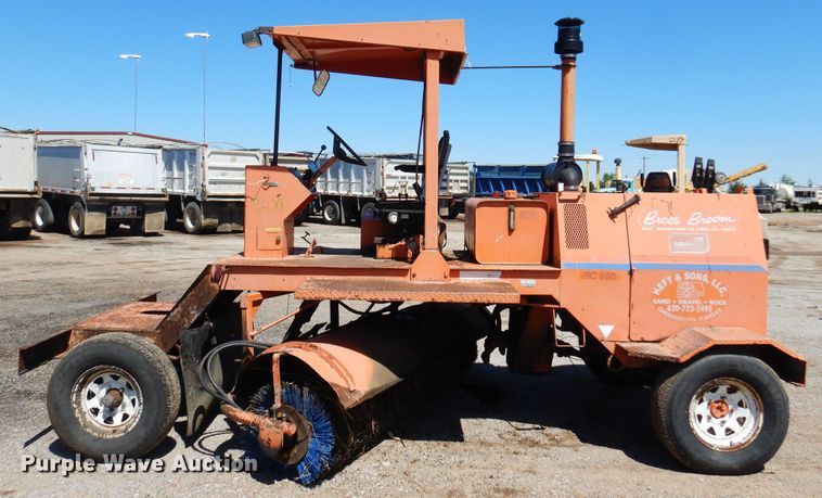 image for item DN0371 1999 Broce RC350  broom