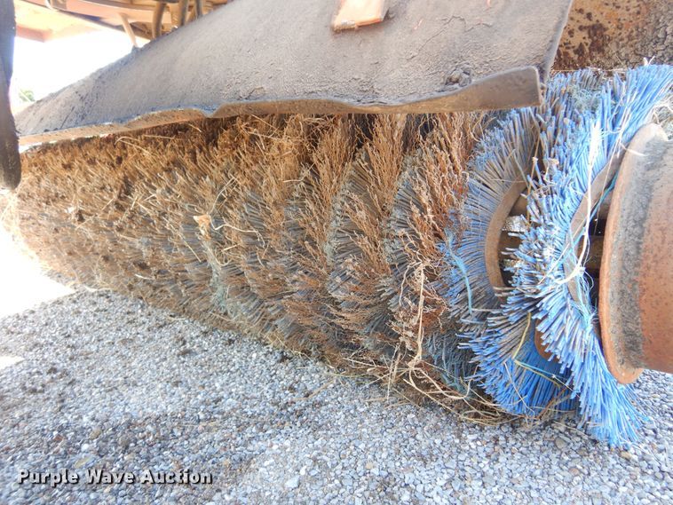 image for item DN0371 1999 Broce RC350  broom