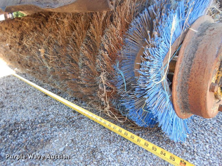 image for item DN0371 1999 Broce RC350  broom