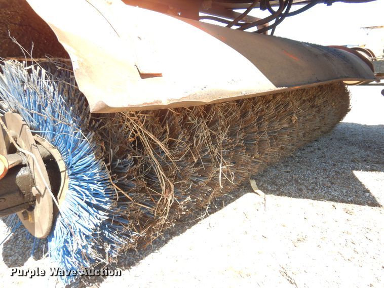 image for item DN0371 1999 Broce RC350  broom