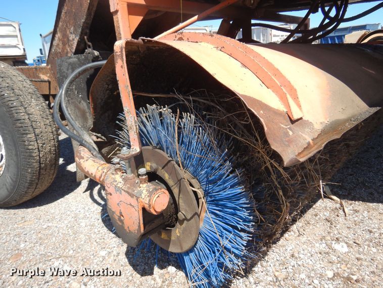 image for item DN0371 1999 Broce RC350  broom