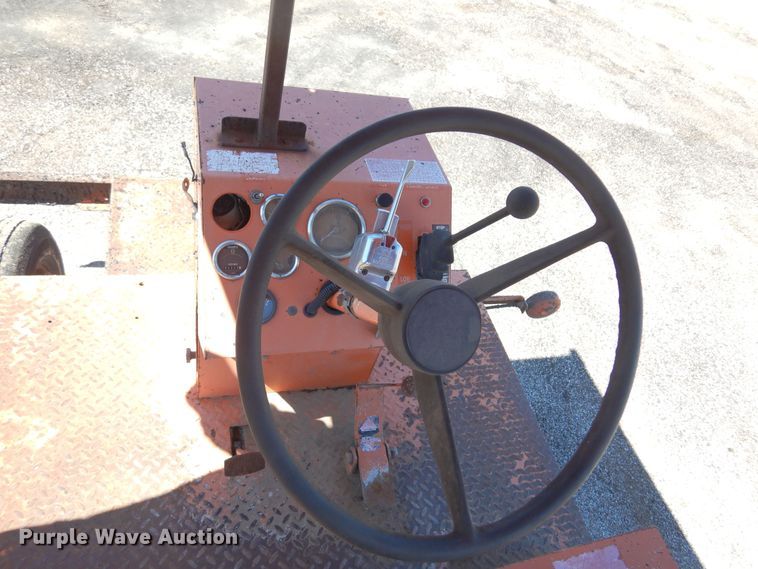 image for item DN0371 1999 Broce RC350  broom