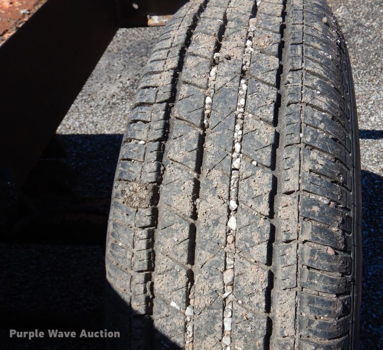 image for item DN0371 1999 Broce RC350  broom