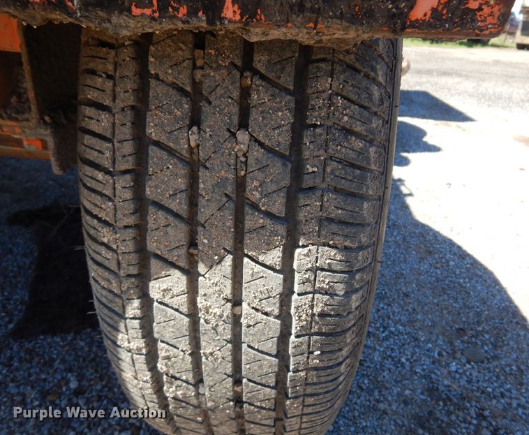 image for item DN0371 1999 Broce RC350  broom