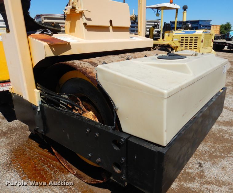 image for item DN0372 Hyster C766B  double drum vibratory roller