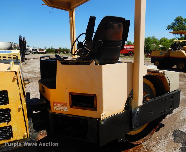 image for item DN0372 Hyster C766B  double drum vibratory roller