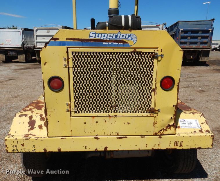 image for item DN0373 2003 Superior Broom DT80  broom