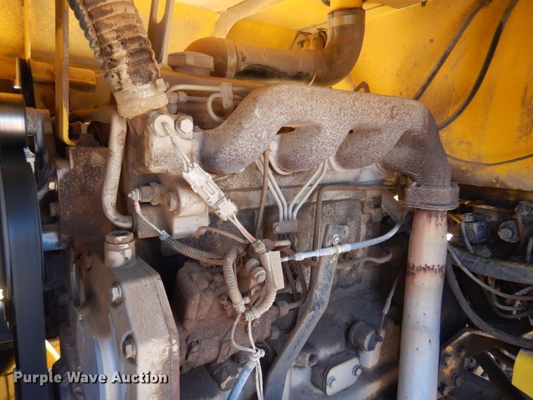 image for item DN0373 2003 Superior Broom DT80  broom