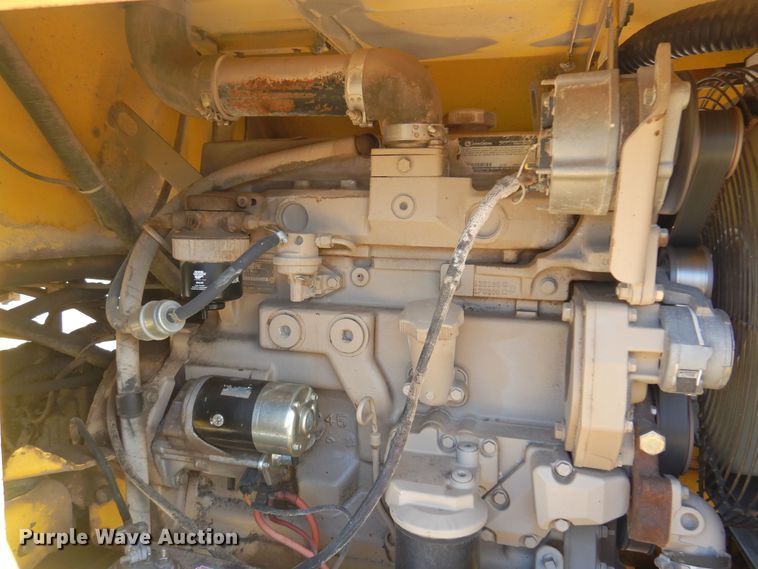 image for item DN0373 2003 Superior Broom DT80  broom