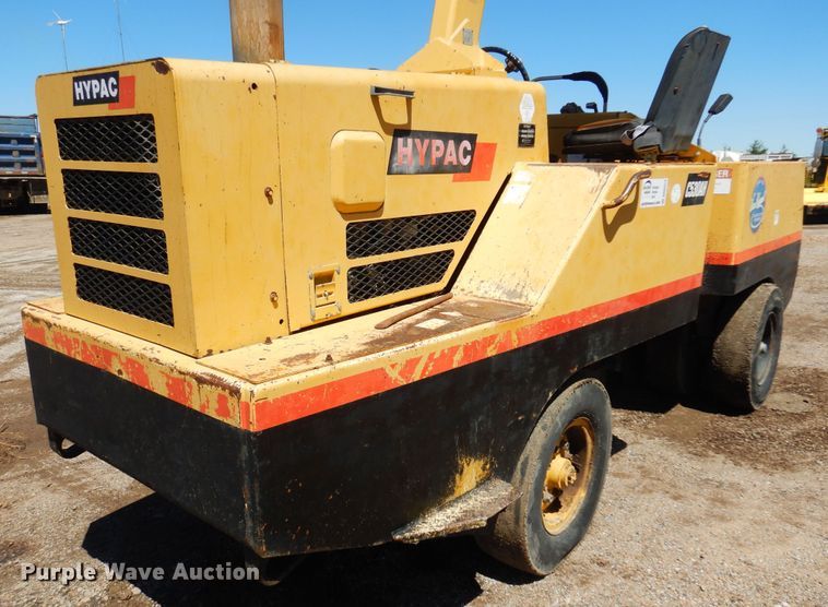 image for item DN0374 2000 Hypac C530AH  pneumatic roller