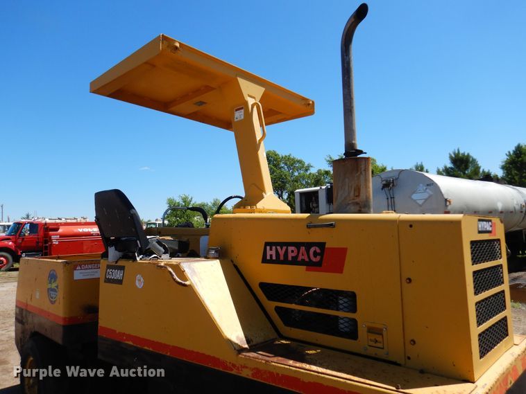 image for item DN0374 2000 Hypac C530AH  pneumatic roller