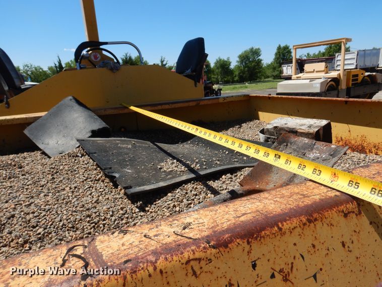 image for item DN0374 2000 Hypac C530AH  pneumatic roller