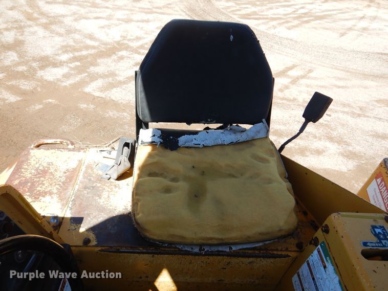 image for item DN0374 2000 Hypac C530AH  pneumatic roller