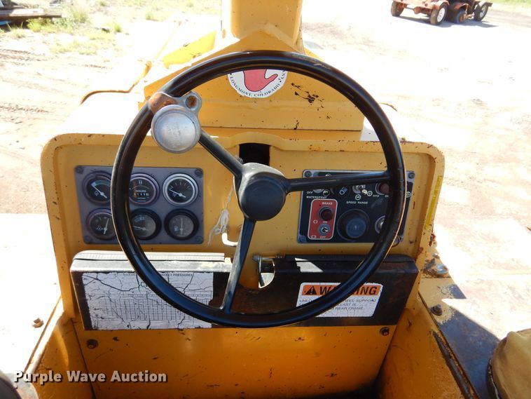 image for item DN0374 2000 Hypac C530AH  pneumatic roller