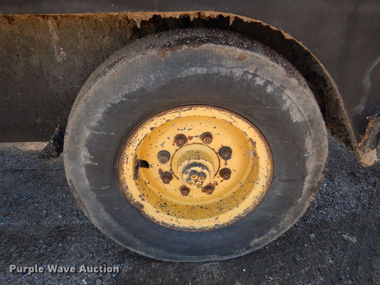 image for item DN0374 2000 Hypac C530AH  pneumatic roller