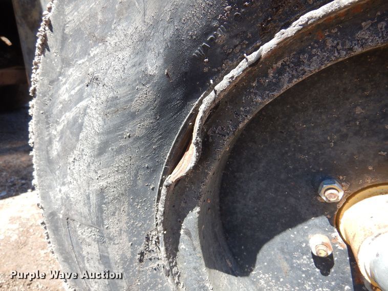 image for item DN0374 2000 Hypac C530AH  pneumatic roller