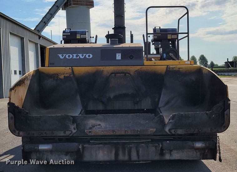 image for item DN7404 2010 Volvo PF6110  paver