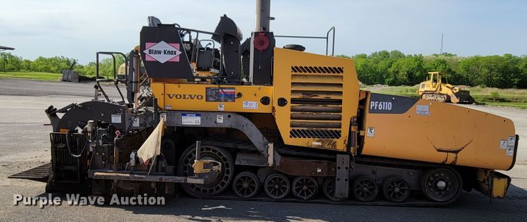 image for item DN7404 2010 Volvo PF6110  paver