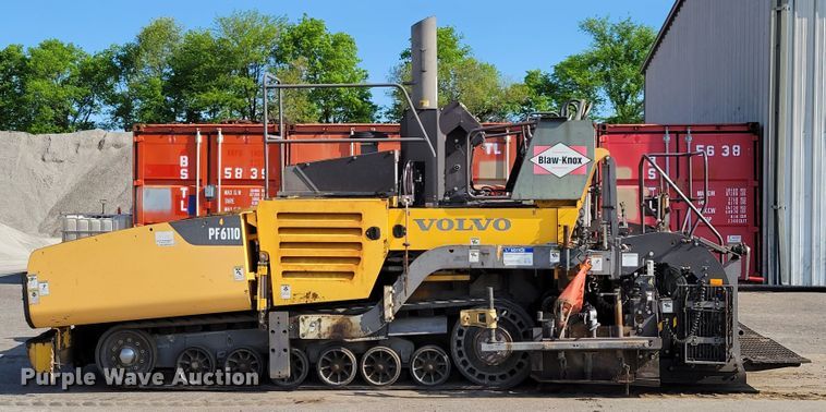 image for item DN7404 2010 Volvo PF6110  paver