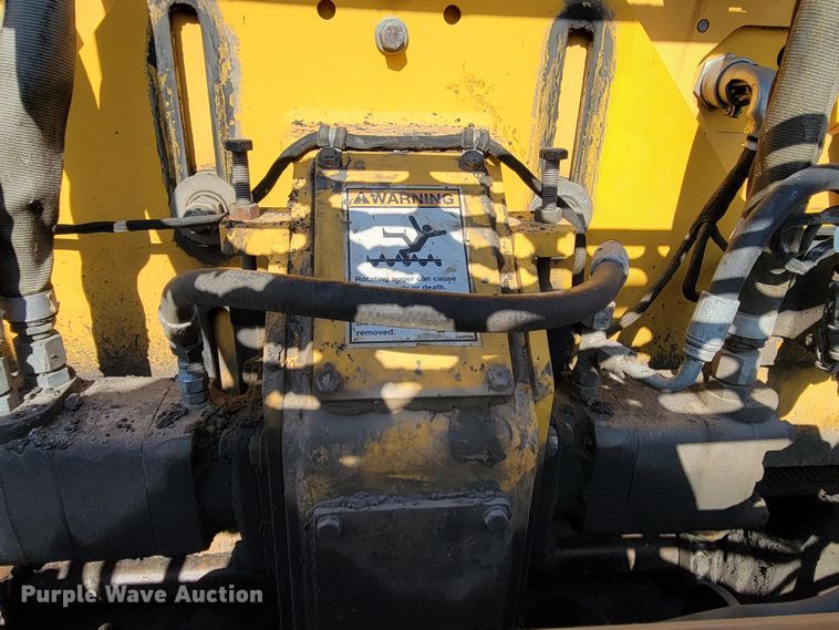 image for item DN7404 2010 Volvo PF6110  paver