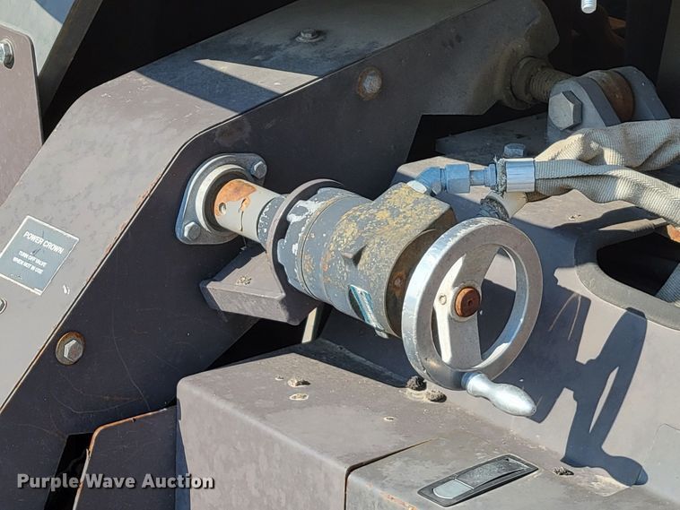 image for item DN7404 2010 Volvo PF6110  paver