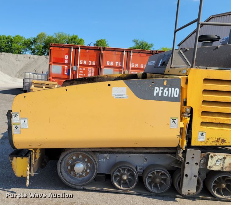 image for item DN7404 2010 Volvo PF6110  paver