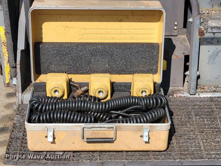 image for item DN7404 2010 Volvo PF6110  paver