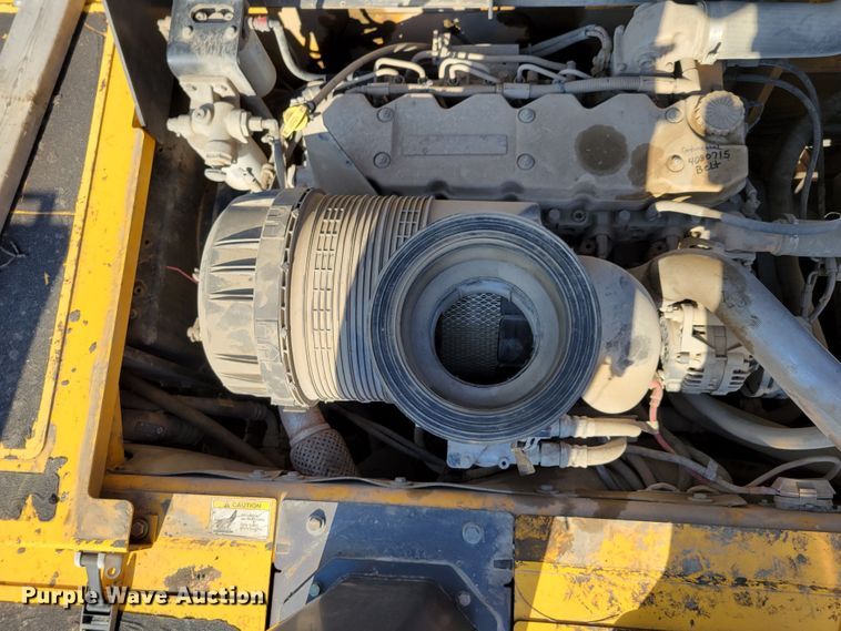 image for item DN7404 2010 Volvo PF6110  paver