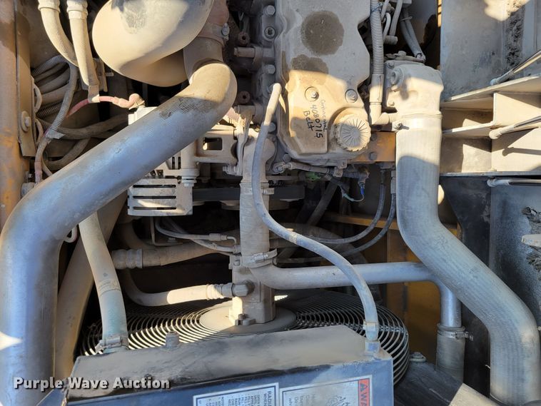 image for item DN7404 2010 Volvo PF6110  paver