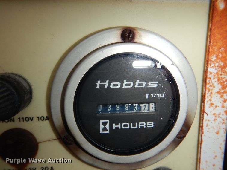 image for item DN7406 1995 Ford F800  bucket truck