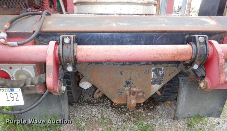 image for item DN7406 1995 Ford F800  bucket truck