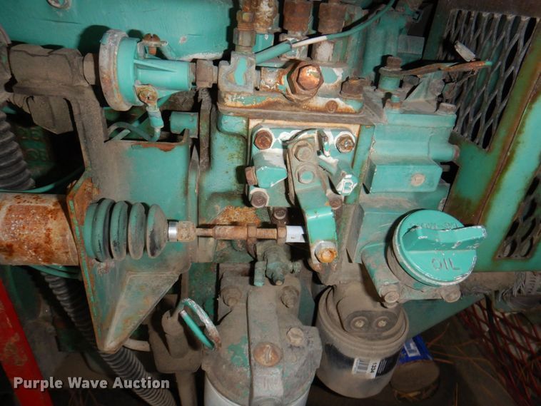 image for item DN7406 1995 Ford F800  bucket truck