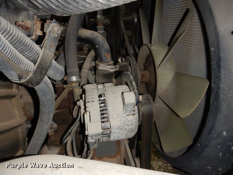 image for item DN7406 1995 Ford F800  bucket truck