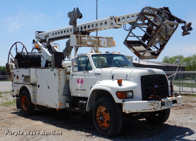 image for item DN7413 1996 Ford F800  bucket truck