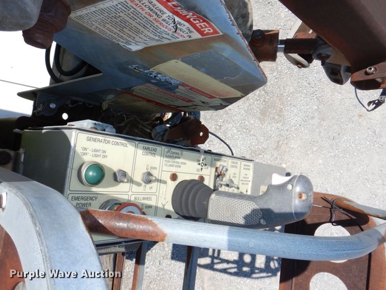 image for item DN7413 1996 Ford F800  bucket truck