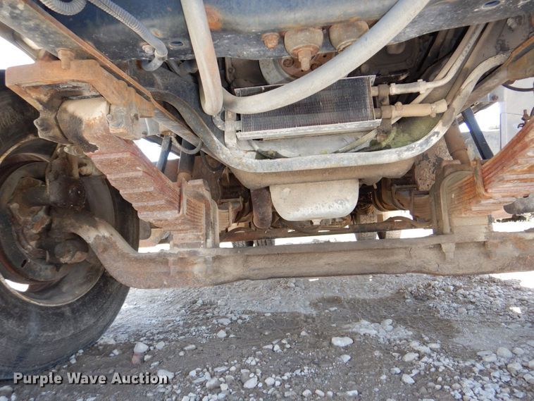 image for item DN7413 1996 Ford F800  bucket truck