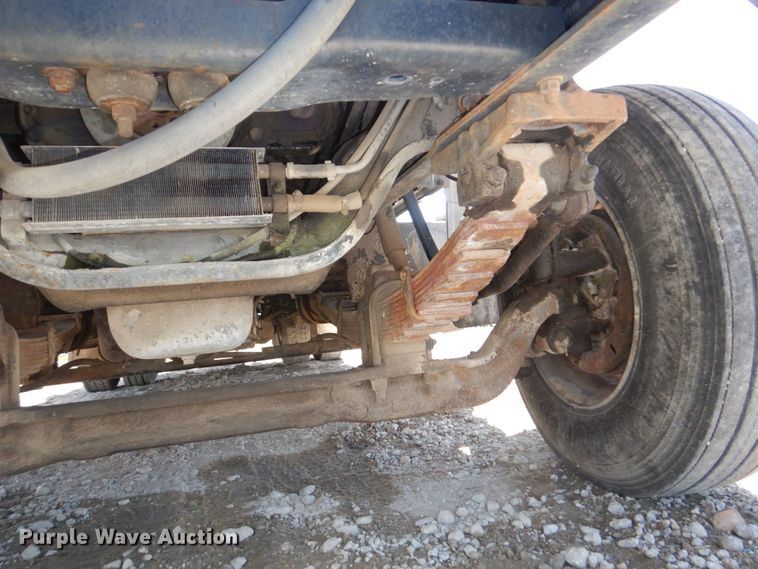 image for item DN7413 1996 Ford F800  bucket truck